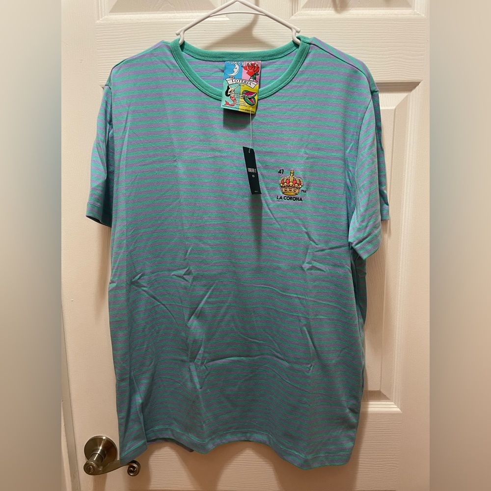 NWT Forever 21 T-shirt